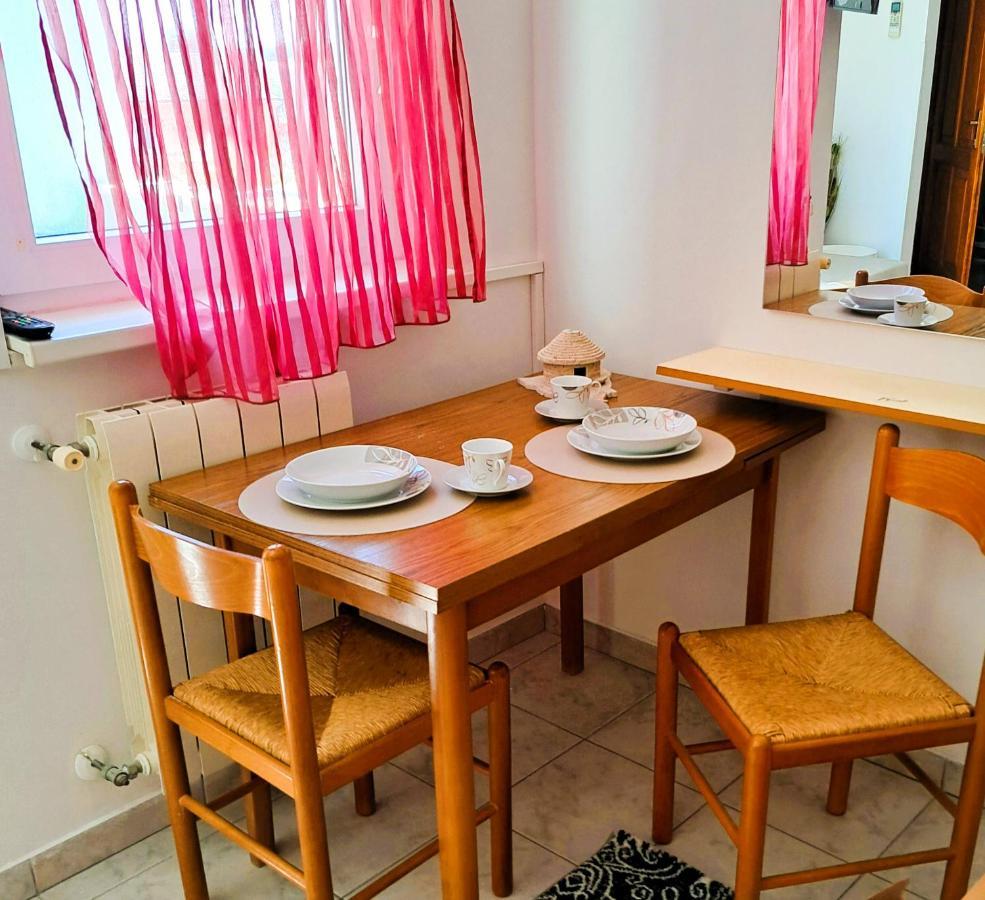 Studio Apartman Olivera Ρόβινι Εξωτερικό φωτογραφία